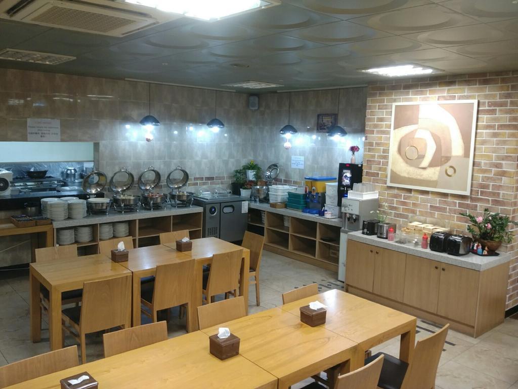 Coop Oryu Station Hotel